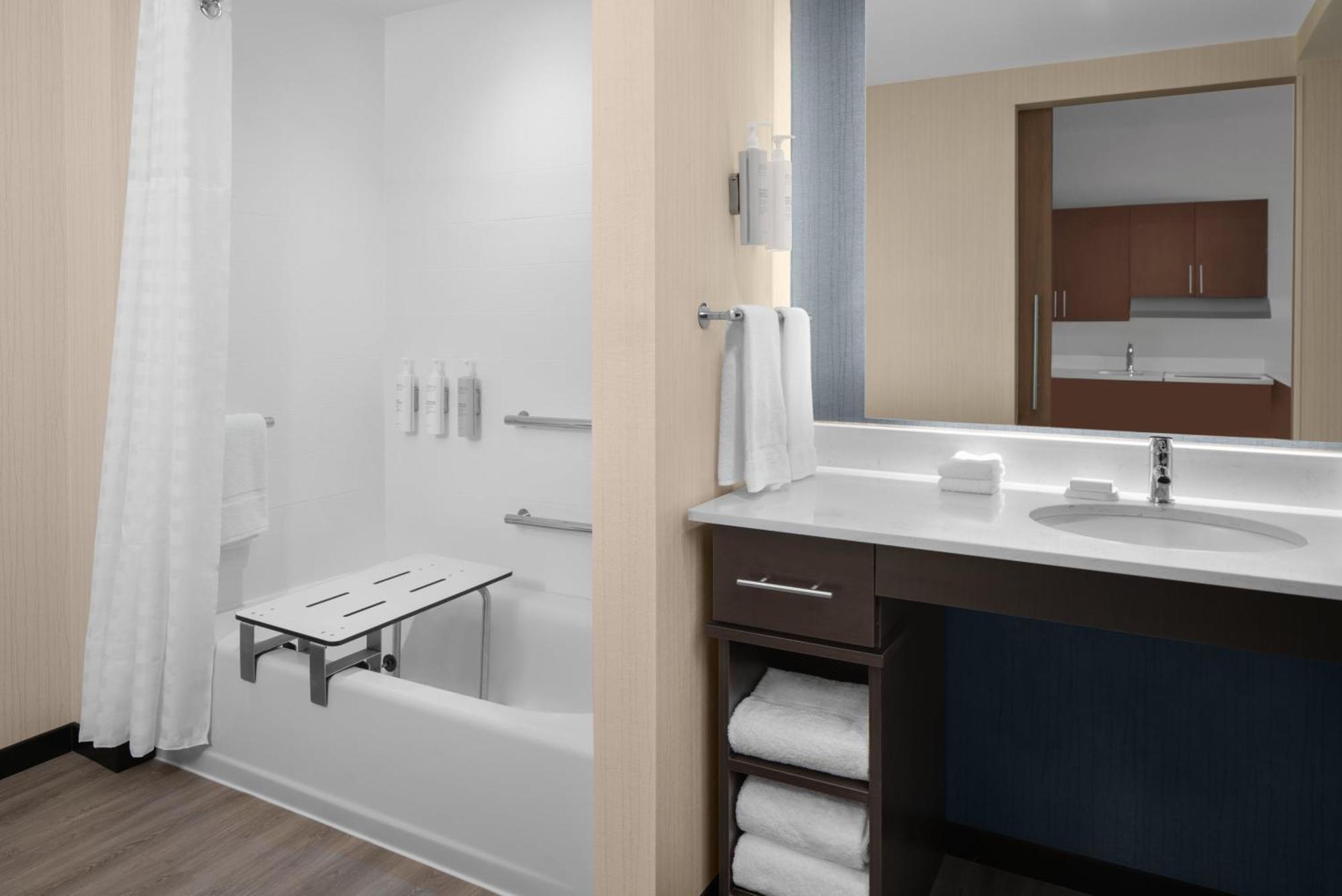 Homewood Suites By Hilton Charlotte Uptown First Ward Esterno foto